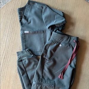 Figs XXS Forest Green Jogger Scrubs Set